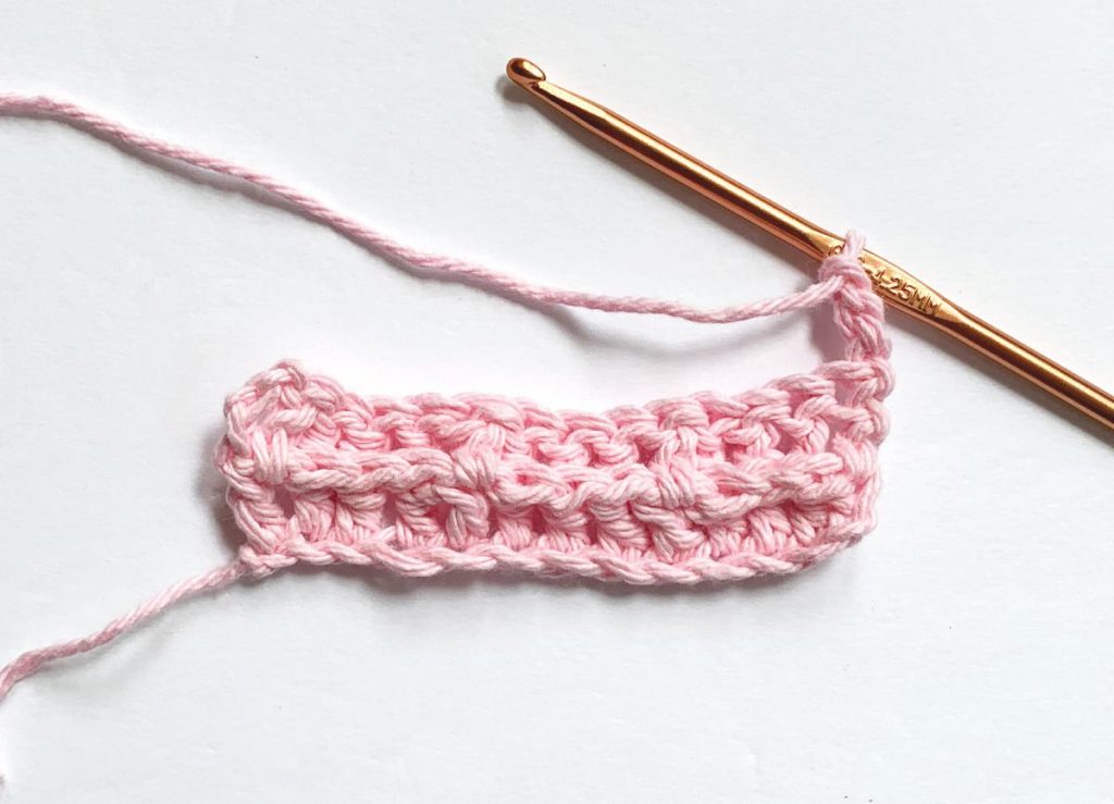 image of crocheting - three turning chains